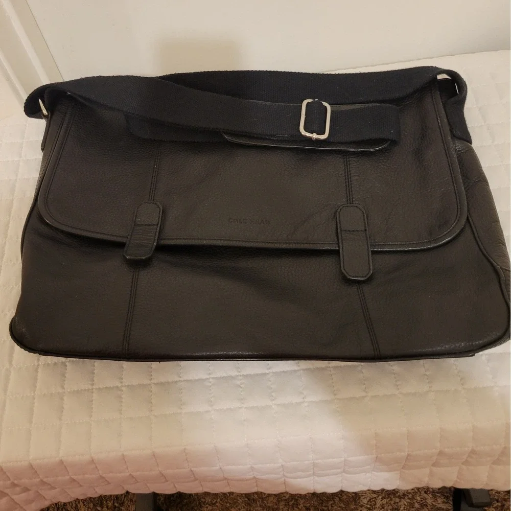 Cole Haan‎ Wayland Black Pebbled Leather Laptop Messenger Bag Satchel Corporate
